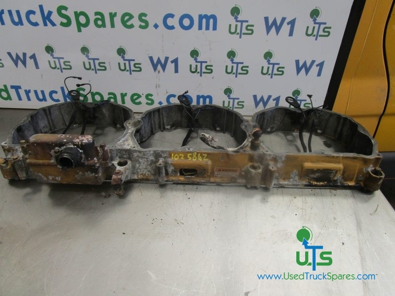 CAT C10 / C12 ROCKER HOUSING COMPLETE WITH INJECTOR HARNESS