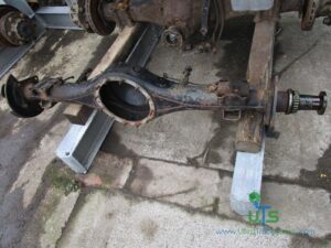 MITSUBISHI CANTER 35C13 REAR AXLE BEAM / CASING