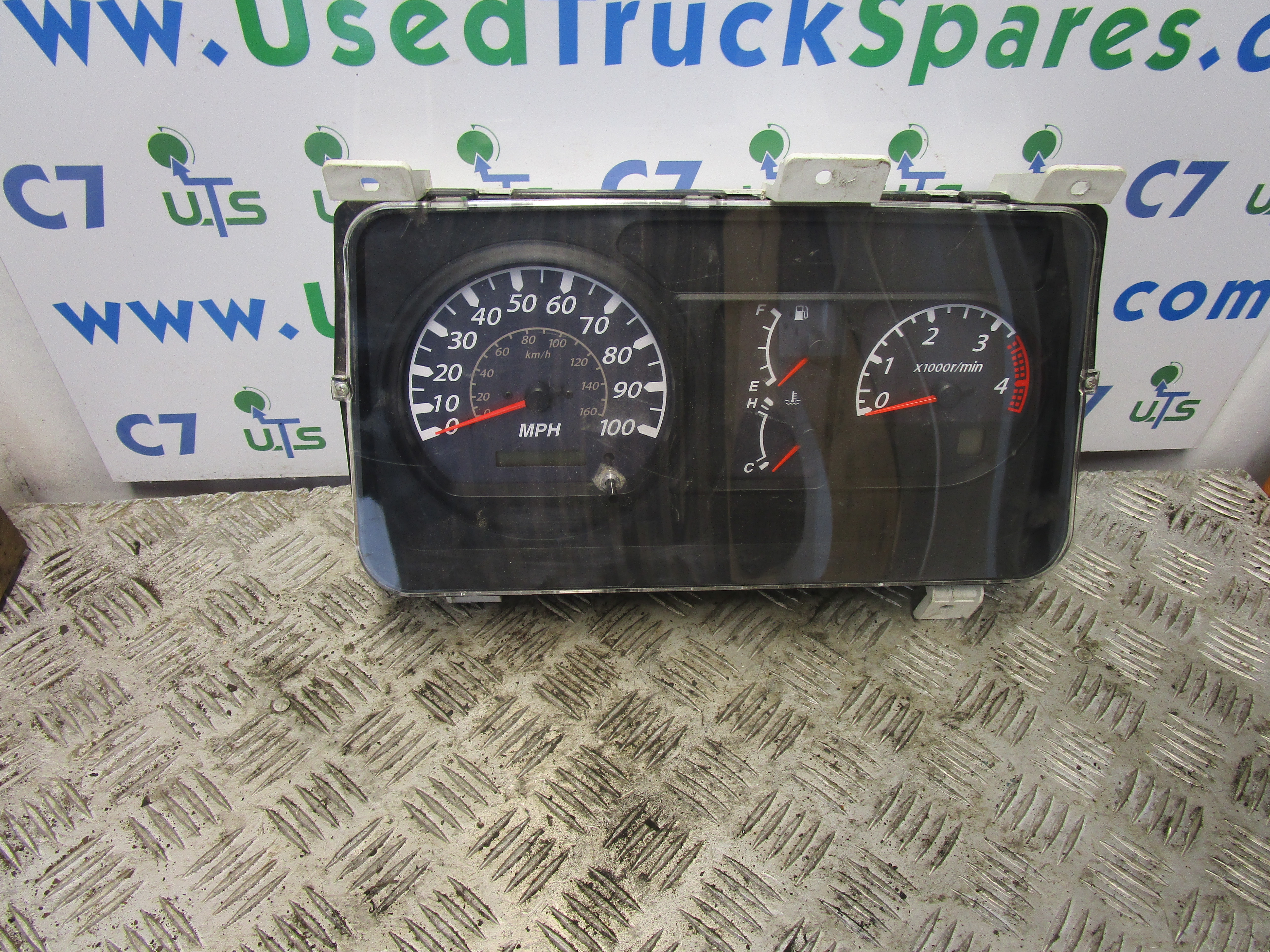 ISUZU NQR CLOCK CLUSTER AUTO P/NO 8981248910 Used Truck Spares