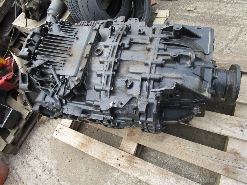 MAN ZF ASTRONIC GEARBOX TYPE 12AS2330TD Used Truck Spares