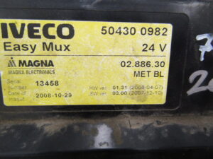 Tector 2001 Iveco Cargo Tector ML75E17K Diesel 125kW Hydraulique Bouton Interrupteur 